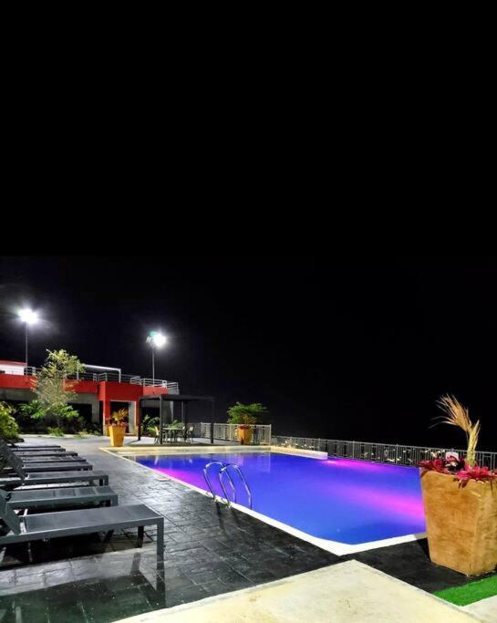 Villa La Rosa With Spectacular View Of Ocho Rios Zewnętrze zdjęcie